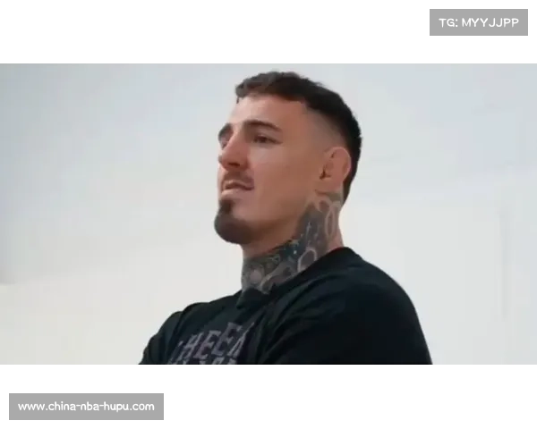 汤姆·阿斯皮纳尔回应拳迷嘘声 强调视力受损影响真实情况